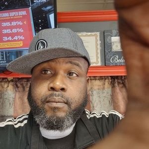 Meet your Posher, Thomas